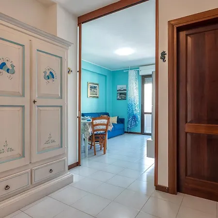 Blue Seal Apartment *